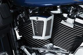 img 1 attached to 🏍️ Хром Hypercharger ES Horn Cover для Harley-Davidson Softail: Kuryakyn 7496 Мотоцикл Аксессуар (1995-2019)