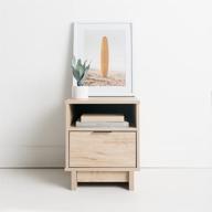 signature design by ashley oliah natural brown modern one drawer night stand, light brown - stylish and functional bedside storage solution логотип