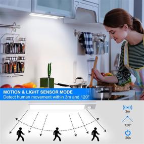 img 3 attached to 🔦 Улучшите ваше пространство с LED-подсветкой для нижних шкафов - светильники для гардеробных с беспроводным датчиком движения, USB аккумулятором - идеальное ночное безопасное освещение для шкафов, столешниц, кухни, коридоров, лестниц и многого другого! (2 шт. по 15.7 дюймов)