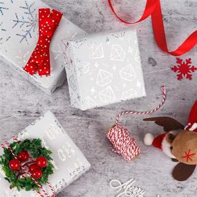 img 3 attached to 🎁 RUSPEPA Рождественская упаковочная бумага: белая с серебряным блестящим узором - набор из 4 рулонов, каждый размером 30 дюймов x 10 футов - идеально подходит для совершенной упаковки рождественских подарков.