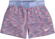 🩳 nike kid's apparel little girls' dri-fit trophy shorts, aluminum, size 6 logo