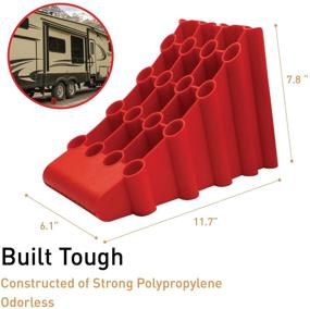 img 2 attached to Высоко видимая и прочная пара упоров для колес рекреационных автомобилей и прицепов - поддерживает 36 000 фунтов - без запаха 🚛 с дизайном нескользящего покрытия и рукояткой - прочные, подходят для любой погоды и поверхности - повышают безопасность и надежность.