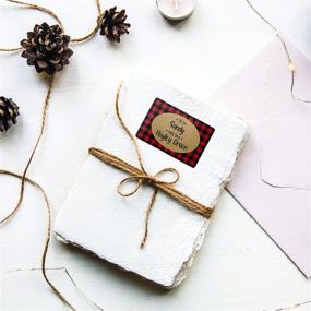 img 1 attached to 🎄 Башмачные клетчатые рождественские наклейки: 500 праздничных этикеток на рождество и подарочные этикетки в стиле Северных лесов на коричневом крафте.