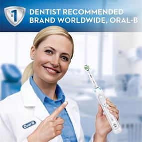 img 2 attached to Заменяемые насадки на электрическую зубную щетку Oral-B Floss Action, 2 штуки - поддерживайте свое здоровье полости рта легко