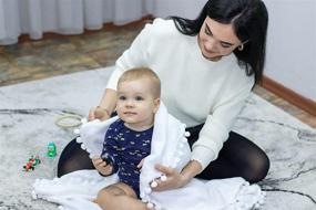 img 2 attached to 👶 Плед для малышей для мальчика и девочки с деревянным кольцом - подарки для беременных, на бэби-шоуер, для детской комнаты и для новорожденных - мягкий шелковистый хлопковый плед с двух сторон и месячный трекер развития