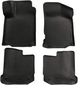 img 3 attached to Husky Liners - 89311: Коврики для пола для Volkswagen Beetle, Golf, Jetta 1998-2010 годов выпуска - классический стиль, переднее и заднее сиденье - черного цвета.