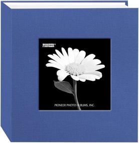 img 4 attached to 📸 Запечатлите воспоминания стильно с помощью альбома для фото Pioneer 100 Pocket с тканевой обложкой в небесно-голубом цвете.