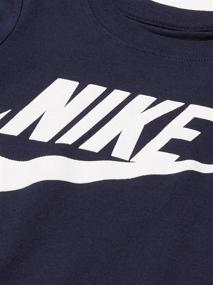 img 2 attached to 👕 Стильная детская футболка с короткими рукавами Nike для мальчиков: идеальное сочетание комфорта и стиля