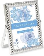 🖼️ вертикальная рамка для фотографий laura ashley 2x3 серебристого цвета с металлической веревкой и выдвижной вертелкой - идеально подходит для столешницы, плоской поверхности, полки и стола (2x3, серебристая). логотип