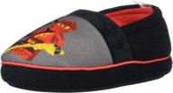 🧦 lego ninjago slippers featuring kai and lloyd, convenient slip-on slippers for kids, sizes 9/10 (little kid) to 2/3 (big kid) logo