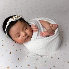 img 2 attached to 👶 Twinkle Nest Набор пеленок для младенцев: набор из 3-х пеленок для новорожденных для фотосессии. Универсальная пеленка для укутывания ребенка или одеяло для приема младенца для реквизита фотосессий новорожденных. Уютные пеленки для младенцев из плотного плетения. Прелестные реквизиты для фотосессий с малышами для мальчиков или девочек.