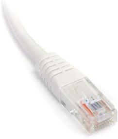 img 1 attached to 🔌 StarTech.com Кабель Ethernet Cat5e 1 фут - Белый - Патч-кабель - Литой сетевой кабель Cat5e - Короткий Ethernet-кабель - Кабель Cat 5e - M45PATCH1WH