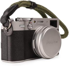 img 2 attached to 📷 MegaGear MG936 Хлопковый ремешок для камеры на запястье - удобная подушка, надежная посадка для всех камер (маленький 23 см / 9 дюймов), зеленый