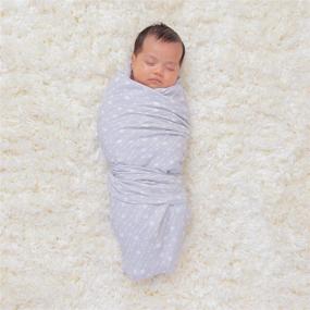 img 2 attached to Серые пелёнки Comfy Cubs Muslin Swaddle - унисекс комплект укутывающих пелёнок для новорождённых мальчиков и девочек.