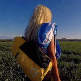 img 3 attached to Водонепроницаемый морской сухой мешок - для любой погоды, прочный, легкий, плавающий мешок для каякинга - размеры 10л, 20л, 40л, в комплекте бесплатный чехол для мобильного телефона.