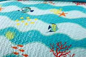 img 2 attached to 🐠 Kids Sea Life Bedding Set - 2 Piece Lightweight Quilt Set, Printed Beach Sea Decoration Throw Blanket, Twin Size Coverlet Comforter Set for Boys and Girls, featuring 277 Fish Quilt Design