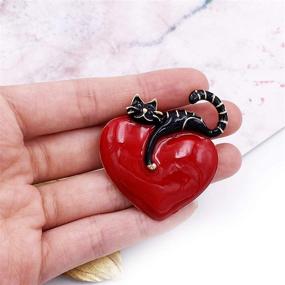 img 3 attached to ❤️ LAXPICOL Прекрасный красно-черный брошь с эмалью в виде кошки и сердца: идеальный подарок на День святого Валентина для подруги