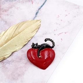 img 1 attached to ❤️ LAXPICOL Прекрасный красно-черный брошь с эмалью в виде кошки и сердца: идеальный подарок на День святого Валентина для подруги