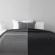 🛏️ черный богемный комплект одеял-покрывал для двух кроватей - предварительно выстиранная обратимая микрофибра - 2 штуки - amazon basics логотип