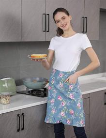 img 3 attached to 2 пакета мягких хлопчатобумажных полуфартуков из льна для кухни с карманами для женщин - пекарня поварской фартук, можно стирать в машине.