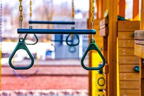 img 2 attached to 🤸 Eastern Jungle Gym Heavy-Duty Ring Trapeze Bar Combo Swing: Large 20" Bar, Coated Chains, 43" Long, 2 Snap Hooks Swing Set Accessory