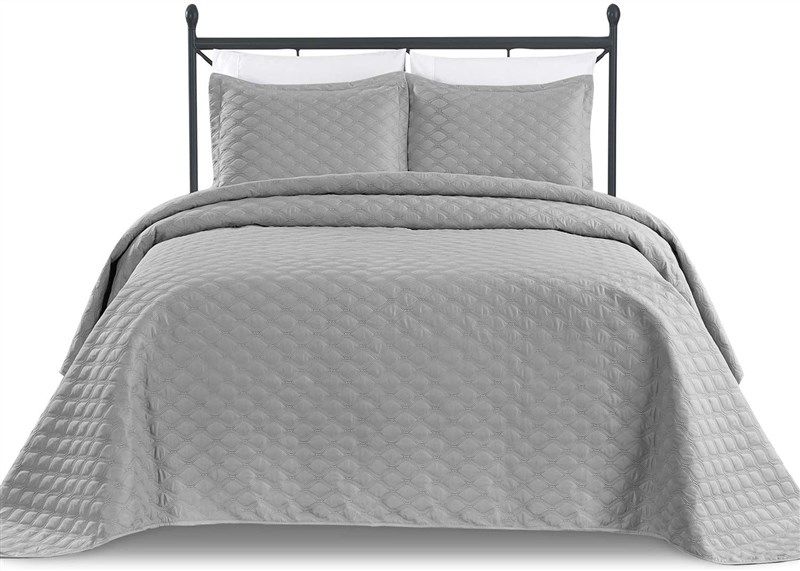 basic choice oversized bedspread coverlet 로고