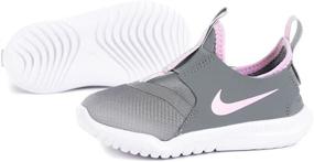 img 1 attached to 👟 Стильные и комфортные: кроссовки Nike Flex Runner Slip для мальчиков