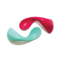 kizingo right-handed curved baby spoons: perfect for toddler self feeding (2-pack, pink raspberry and mint green) логотип