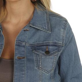 img 3 attached to Wrangler Womens Western Jacket Denim Women's Clothing for Coats, Jackets & Vests