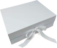 🎁 премиум подарочные коробки с лентой и магнитным замком - 12,9" х 9,8" х 4,3" - элегантная упаковка для свадеб, свидетельниц, предложений, помолвок, учителей и вечеринок для будущих мам (белый) логотип