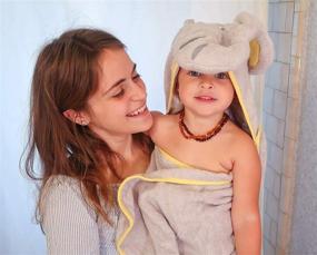img 3 attached to 🐘 Полотенце с капюшоном Little Tinkers World премиум-класса для детей - дизайн с слоном, ультра мягкое полотенце для ванны из 100% хлопка с капюшоном для девочек или мальчиков - необходимость во время купания.
