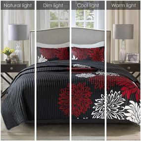img 3 attached to 🌺 Набор одеяла Comfort Spaces Enya - шикарная красно-черная цветочная печать, легкий всесезонный покрывало, кровать размера "Кинг" с соответствующими наволочками и декоративными подушками.