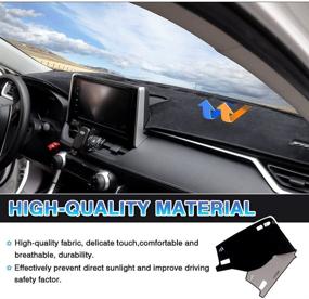 img 2 attached to 🚗 Высококачественный коврик для приборной панели Toyota RAV4 2019-2022 - Противоскользящий и регулируемый - Премиум защита от солнца - Черный (Без HUD)
