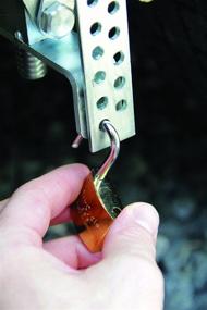 img 1 attached to 🔒 EAZ LIFT Тяжелый грузовиковый остановочный колес, предотвращающий перемещение грузовиков с промежутком между шинами 3-10" - большой (44662)