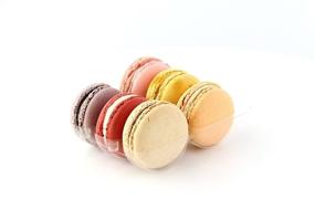 img 1 attached to 📦 Convenient Plastic Macaron Insert Closure PacknWood: The Perfect Solution for Easy Storage and Preservation