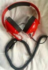 img 1 attached to Исследуйте яркие и портативные наушники Koss KPH7R On-Ear - красные