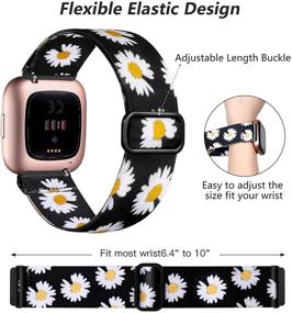 img 3 attached to 🌼 GEAK Эластичные ремешки для Fitbit Versa 2 / Versa - 2 шт. регулируемый нейлоновый запасной ремешок для женщин / мужчин - черный / рисунок с ромашками