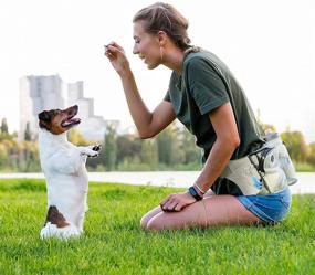 img 3 attached to 🐾 2в1 карман для лакомств при обучении с собакой с встроенным держателем для бутылки с водой и диспенсером для пакетов с кормом для наградного прогулок, походов и переноски снеков, корма и игрушек
