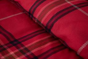 img 1 attached to 🛏️ Коллекция пледов Vilano: Постельное белье высокого качества с крупным одеялом в красном цвете - мягкое, не мнется, не выцветает и устойчиво к пятнам для легкого ухода - размер полный / королева