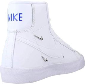 img 1 attached to Стильные и спортивные: женские спортивные кроссовки Nike Blazer Mid 77 для женщин.