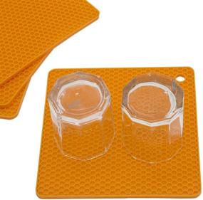img 2 attached to 🔥 Квадратные силиконовые подставки Smithcraft Hot Pads: антискользящие, гибкие, набор из 4 столовых ковриков для прихваток, открывателя банок и положки для ложек - термостойкие, безопасные для посудомоечной машины, черного цвета