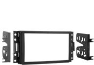 metra 95-3304 double din black installation kit for 2005-2006 gm/chevrolet vehicles - enhanced fit and aesthetics logo