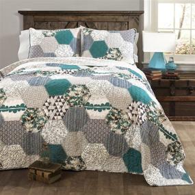 img 4 attached to Lush Decor Briley Quilt 3 Piece Reversible Hexagon Patchwork Bedding Set, King Size, in Turquoise