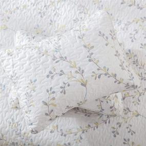 img 2 attached to 🌸 Exclusivo Mezcla Microfiber Queen Size Quilt Set: Gradient Floral Pattern Bedding with Pillow Shams, Lightweight 3-Piece Bedspreads/Coverlet, (96"x 92", White)