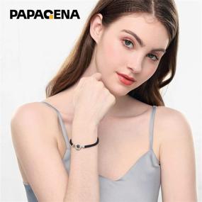 img 2 attached to PAPAGENA Я люблю тебя 100 Языков Проекционный Браслет: Идеальный подарок для пар - Парень, Девушка, Лучшие Друзья! Красно-Черный Плетеный Браслет - Специальный День Святого Валентина.