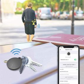 img 1 attached to ✨ SwiftFinder Key Finder 2 PCS: Умный трекер для iPhone и Samsung Galaxy - Найдите автомобильные ключи, кошелек, багаж - Bluetooth включен - Красный + Зеленый