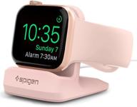 spigen s350 стенд, разработанный для зарядного стенда apple watch серии 7/6/se/5/4 (45 мм/44 мм/41 мм/40 мм) и серии 3/2/1 (42 мм/38 мм) из прочного материала tpu с нескользящей устойчивой основой - розовый песок. логотип