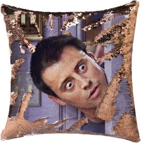 img 4 attached to 🎁 Чехол для подушки с пайетками Joey из сериала Друзья Jiamos Merch, шампанское золото, совершает переворот пайеток, смешной подарок для нее и его.