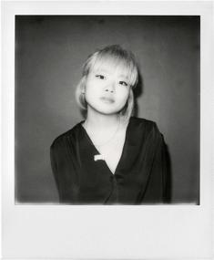 img 1 attached to 📸 Высококачественная черно-белая пленка Polaroid для I-Type (8 изысканных фотографий) (6001)