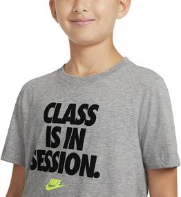 img 2 attached to Nike Swoosh Medium Cotton DD9452 Мальчикам активная одежда: комфортная и стильная одежда для юных спортсменов